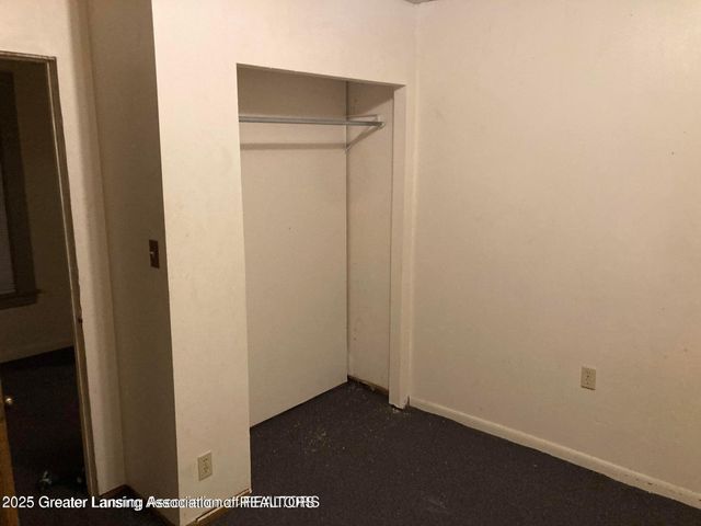 1423 Pontiac Street, Lansing, MI 48910