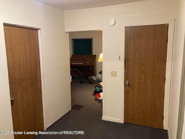 1423 Pontiac Street, Lansing, MI 48910