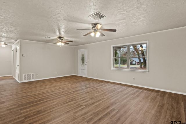 2638 SE County Road 4115, Mt Vernon, TX 75457