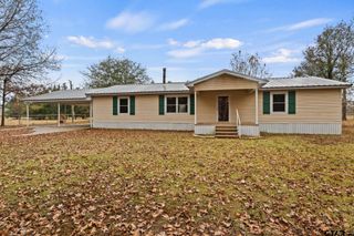 2638 SE County Road 4115, Mt Vernon, TX 75457