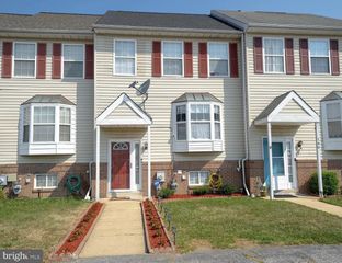144 HAWK DR, Newark, DE 19702