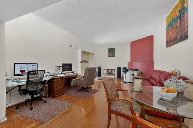 125 Calle Sol Mete NW, Albuquerque, NM 87120