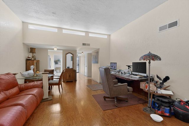 125 Calle Sol Mete NW, Albuquerque, NM 87120