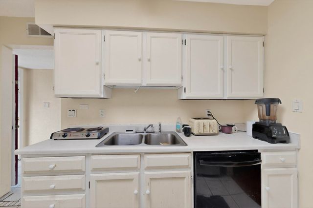 125 Calle Sol Mete NW, Albuquerque, NM 87120