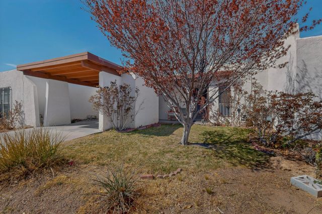 125 Calle Sol Mete NW, Albuquerque, NM 87120
