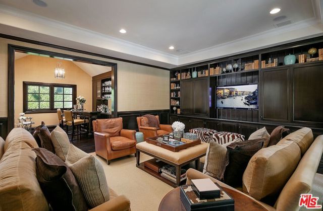 655 N Faring Road, Los Angeles, CA 90077