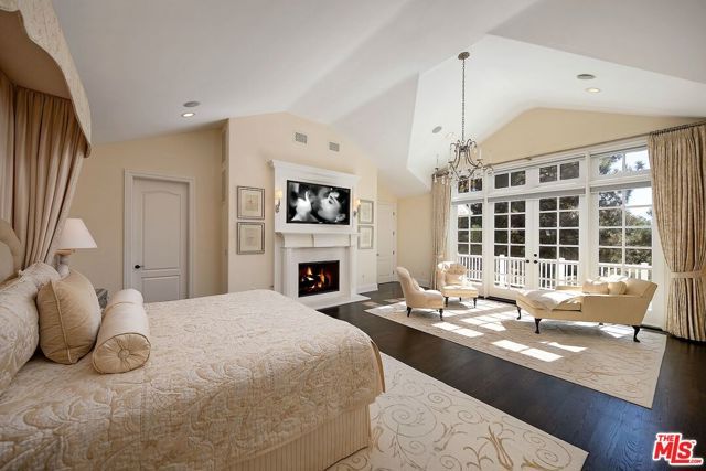 655 N Faring Road, Los Angeles, CA 90077