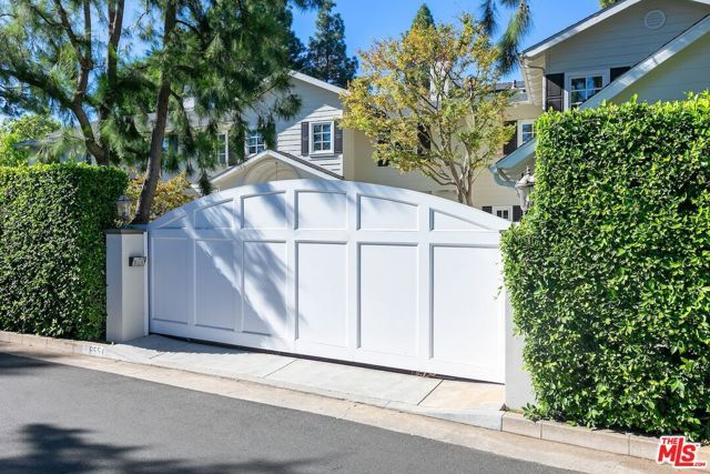 655 N Faring Road, Los Angeles, CA 90077