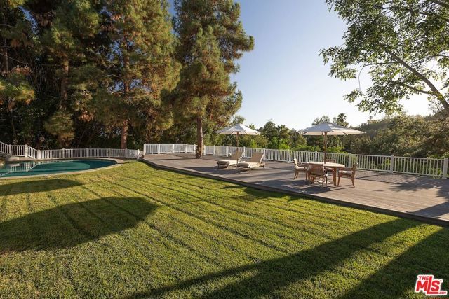 655 N Faring Road, Los Angeles, CA 90077