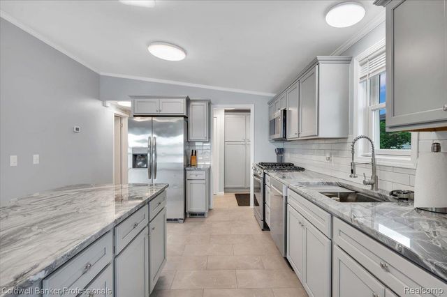 3782 S Shore Drive, Elba Township, MI 48446