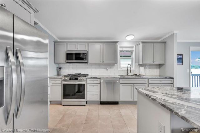 3782 S Shore Drive, Elba Township, MI 48446