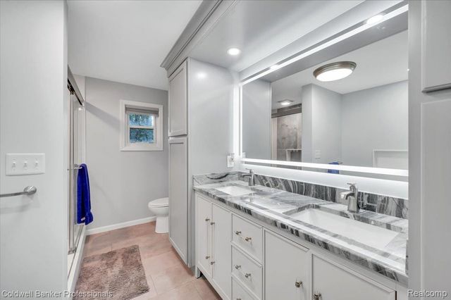 3782 S Shore Drive, Elba Township, MI 48446