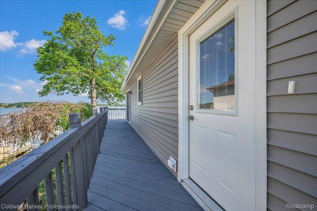 3782 S Shore Drive, Elba Township, MI 48446