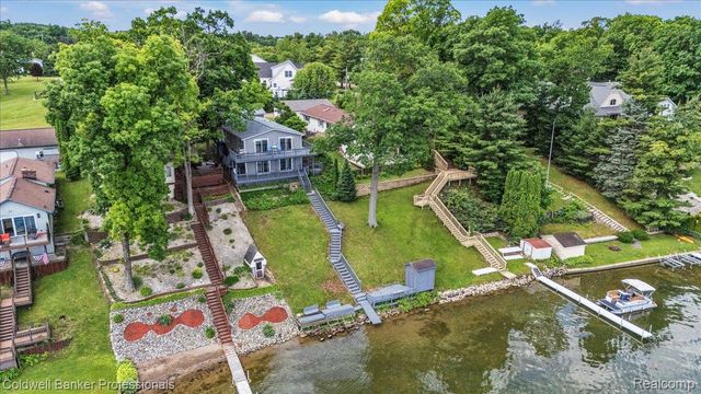 3782 S Shore Drive, Elba Township, MI 48446