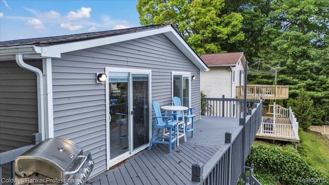 3782 S Shore Drive, Elba Township, MI 48446
