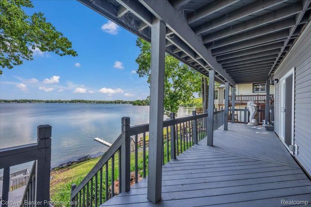 3782 S Shore Drive, Elba Township, MI 48446
