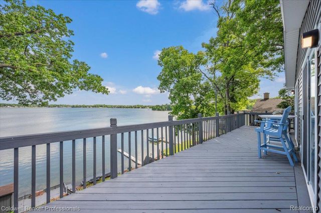 3782 S Shore Drive, Elba Township, MI 48446