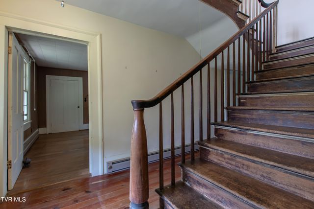 26528 Shortsville Rd Road, Abingdon, VA 24210