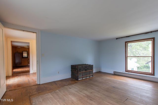 26528 Shortsville Rd Road, Abingdon, VA 24210