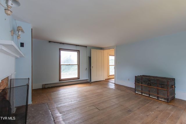 26528 Shortsville Rd Road, Abingdon, VA 24210