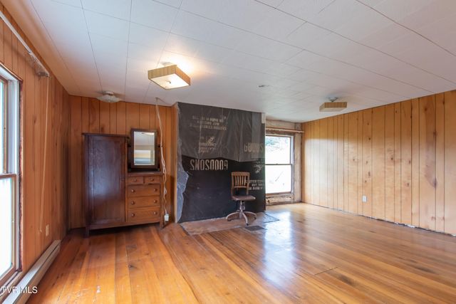 26528 Shortsville Rd Road, Abingdon, VA 24210