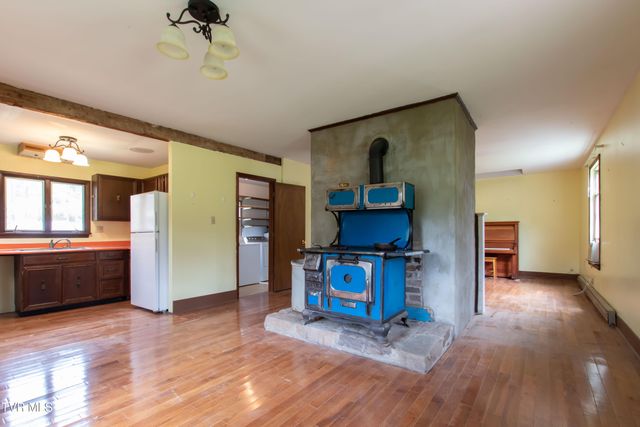 26528 Shortsville Rd Road, Abingdon, VA 24210