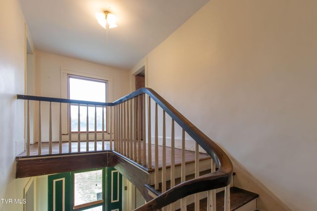 26528 Shortsville Rd Road, Abingdon, VA 24210
