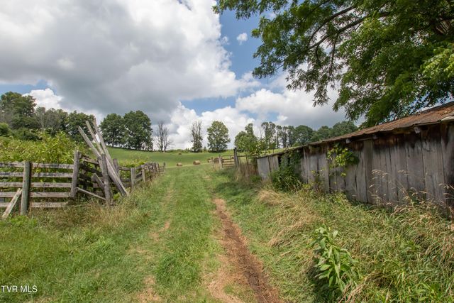 26528 Shortsville Rd Road, Abingdon, VA 24210
