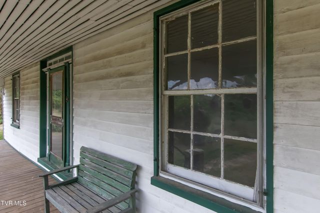 26528 Shortsville Rd Road, Abingdon, VA 24210