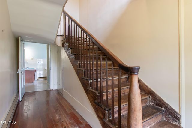 26528 Shortsville Rd Road, Abingdon, VA 24210