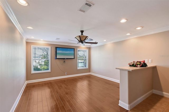 1732 HILLVIEW STREET, Sarasota, FL 34239