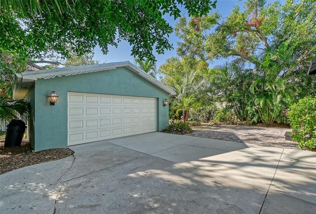 1732 HILLVIEW STREET, Sarasota, FL 34239
