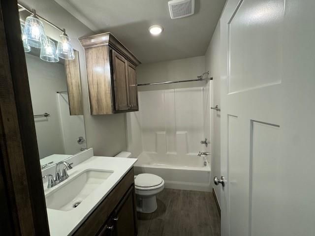 704 Argos Road, Yukon, OK 73099