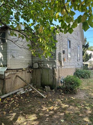 620 E College Street, Troy, MO 63379