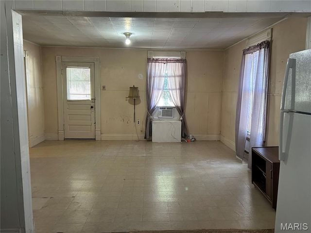 620 E College Street, Troy, MO 63379