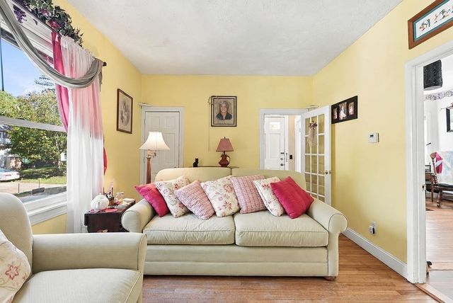 4 Prospect St, North Attleboro, MA 02760