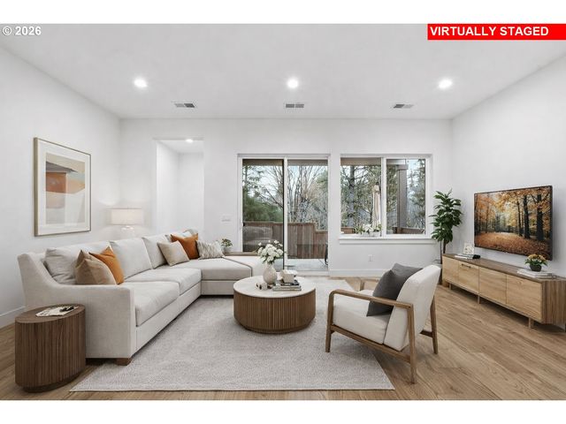 7741 Nw LADYBUG Pl, Portland, OR 97229