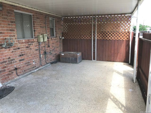 133 E Silver Sands, San Antonio, TX 78216