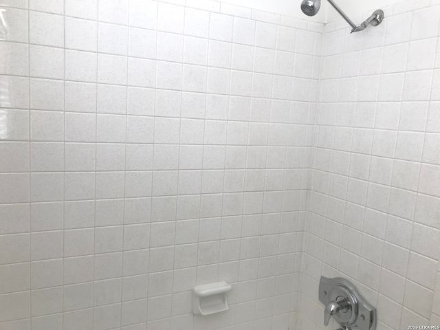 133 E Silver Sands, San Antonio, TX 78216