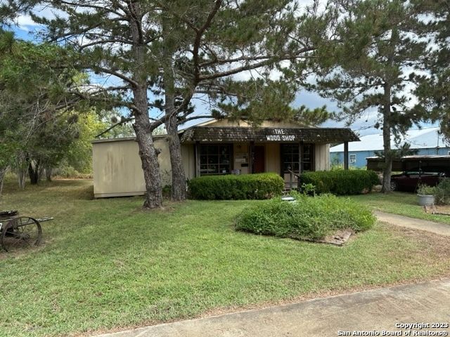 791 S HWY 16, Jourdanton, TX 78026