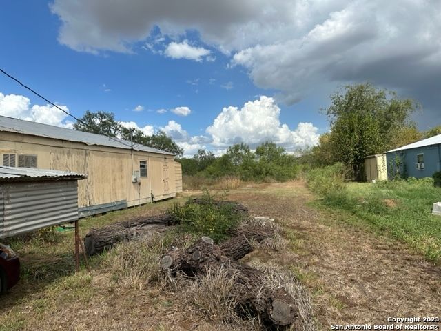 791 S HWY 16, Jourdanton, TX 78026
