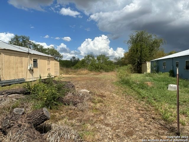 791 S HWY 16, Jourdanton, TX 78026