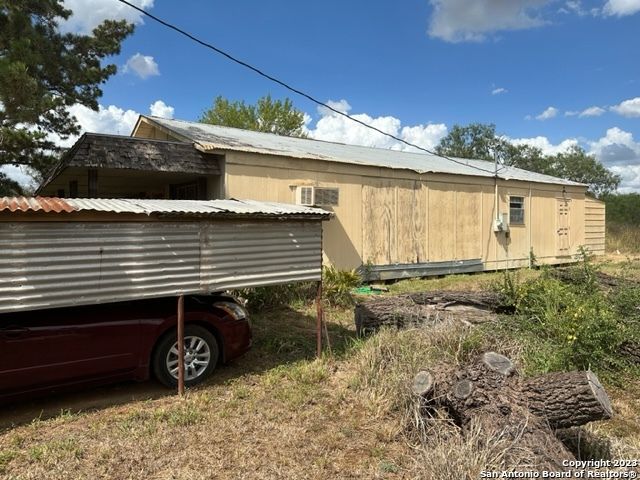 791 S HWY 16, Jourdanton, TX 78026