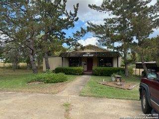 791 S HWY 16, Jourdanton, TX 78026
