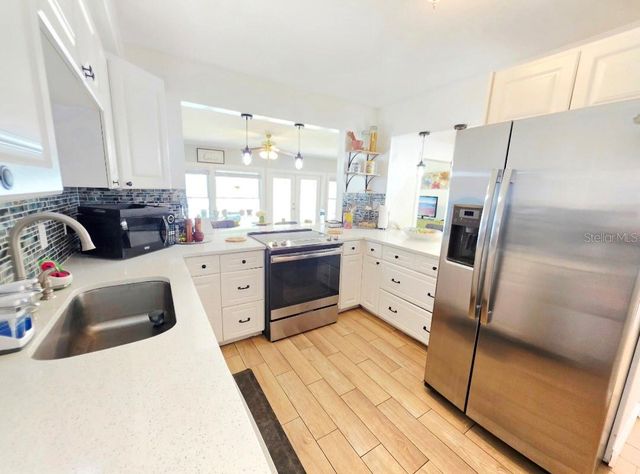 7211 12TH AVENUE N, St Petersburg, FL 33710