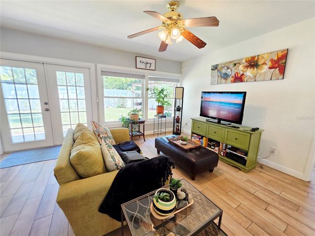 7211 12TH AVENUE N, St Petersburg, FL 33710
