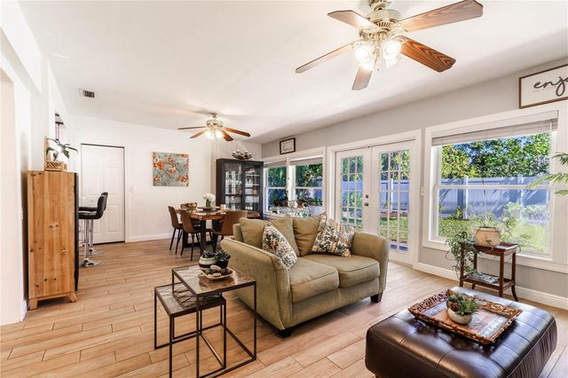 7211 12TH AVENUE N, St Petersburg, FL 33710