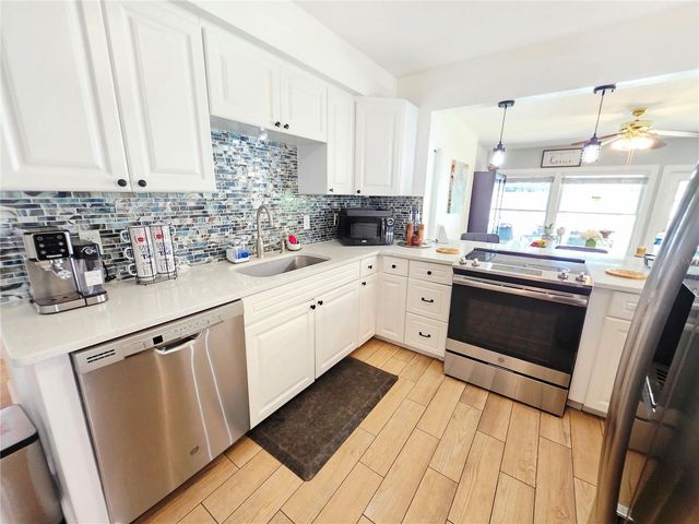 7211 12TH AVENUE N, St Petersburg, FL 33710