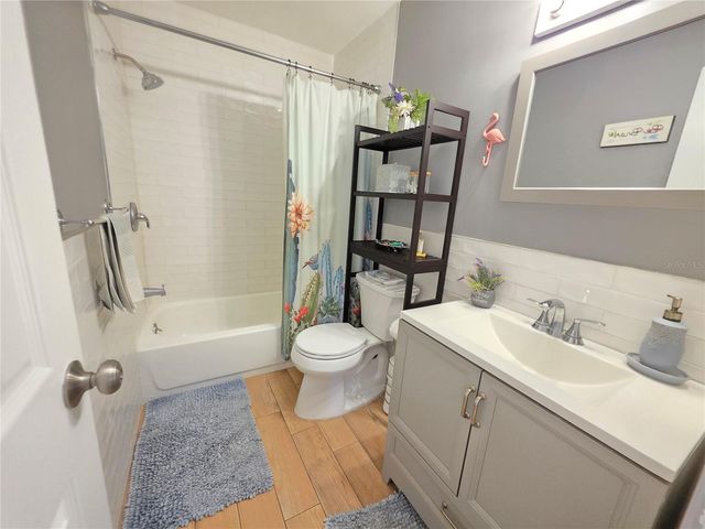 7211 12TH AVENUE N, St Petersburg, FL 33710