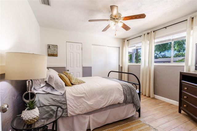 7211 12TH AVENUE N, St Petersburg, FL 33710